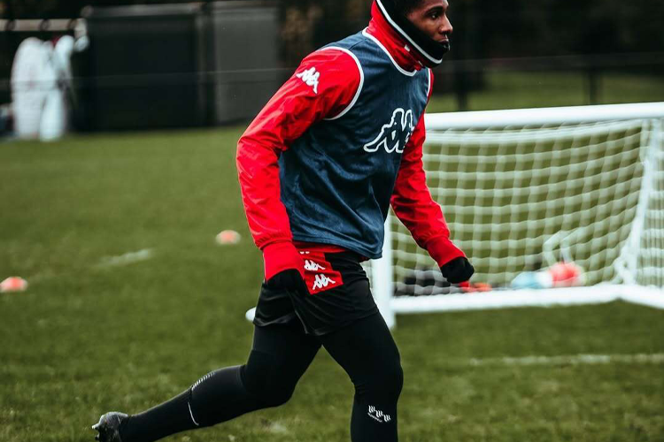 WaveWear, Now on the European Football Stage!Do you like football? ⚽