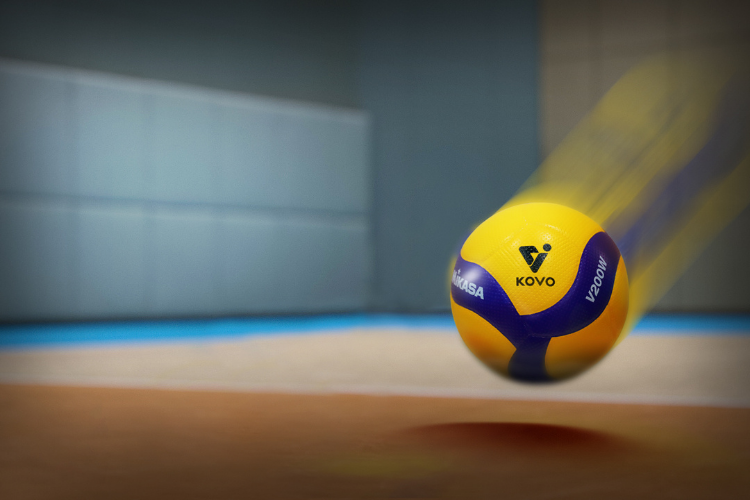 Officially Certified 🏐 The differences between Mikasa volleyballs V200W vs V300W — including panel design changes! We’ve summed it all up for you at a glance.